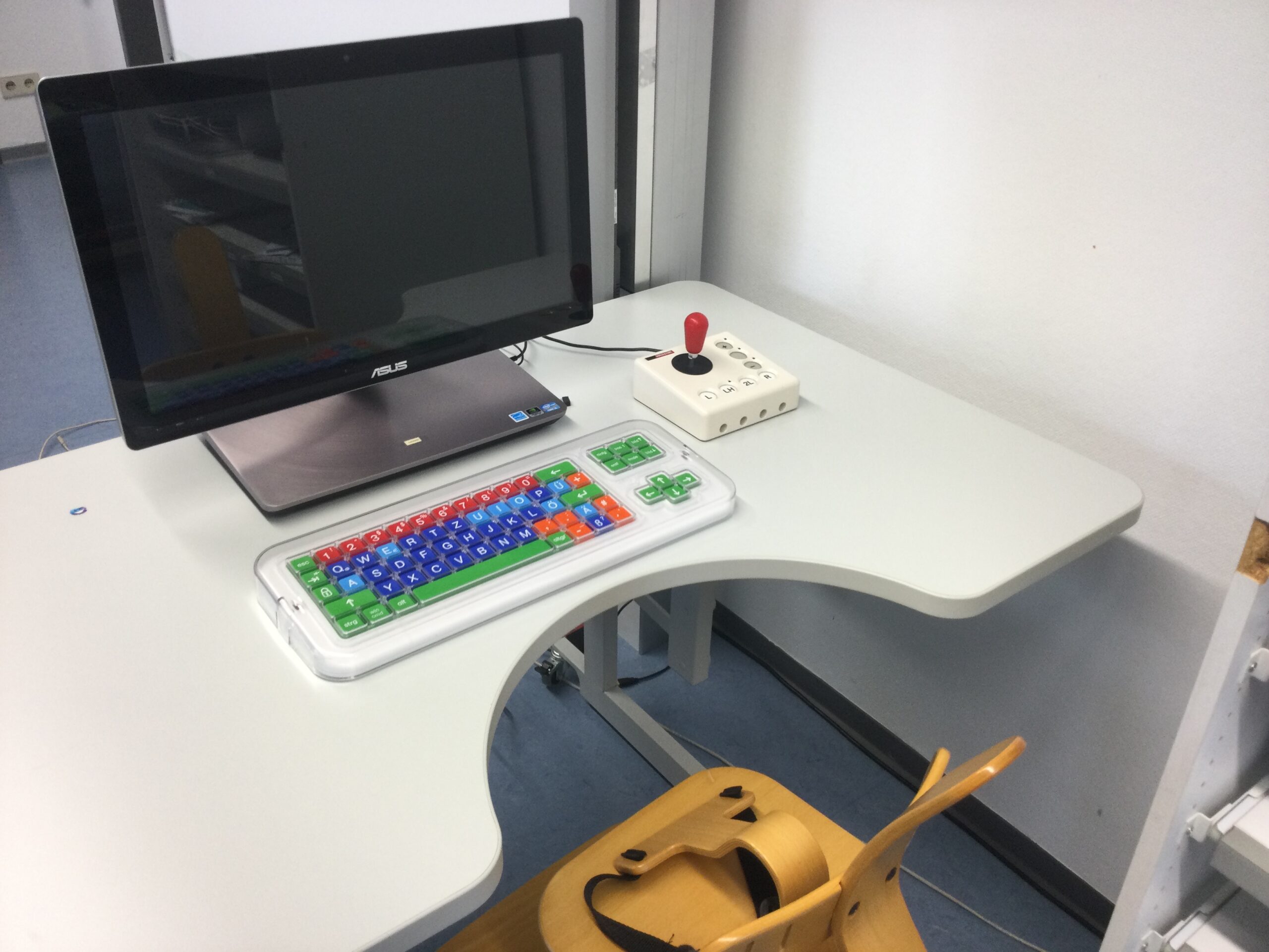 Read more about the article Arbeitsplatz kment